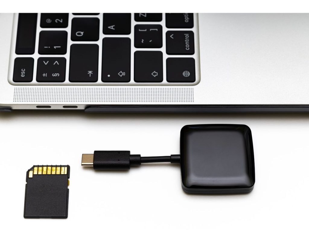 Connect Canon Camera To MacBook Memory Card Reader